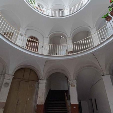 Comfort As Usual Bari Esterno foto