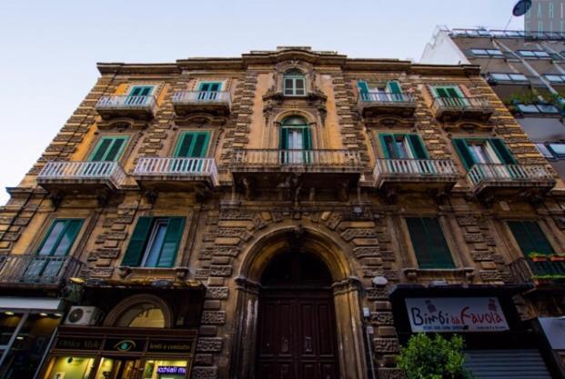Comfort As Usual Bari Esterno foto