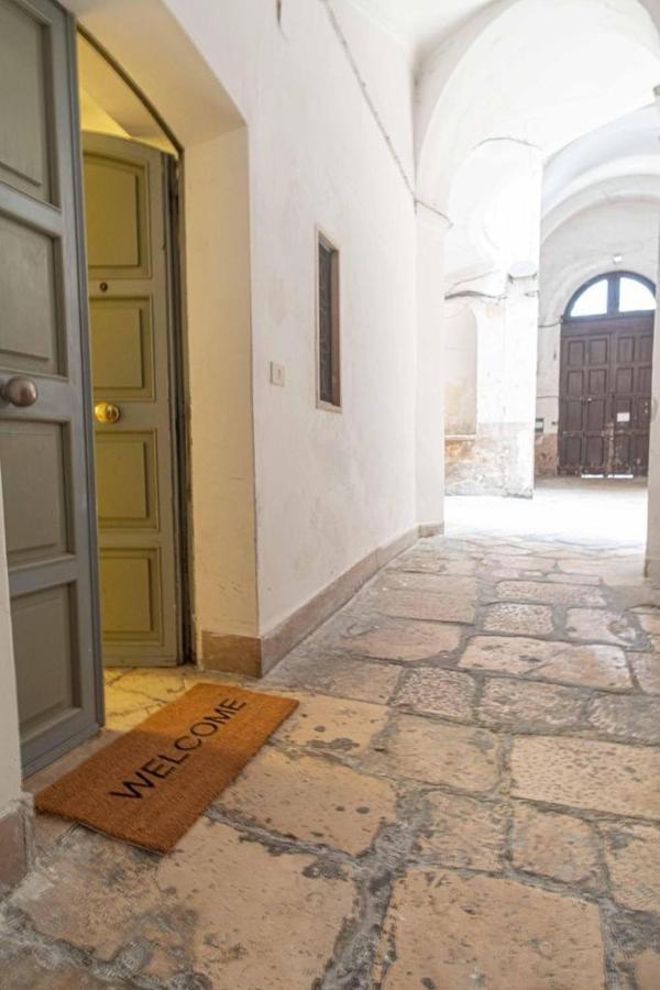 Comfort As Usual Bari Esterno foto